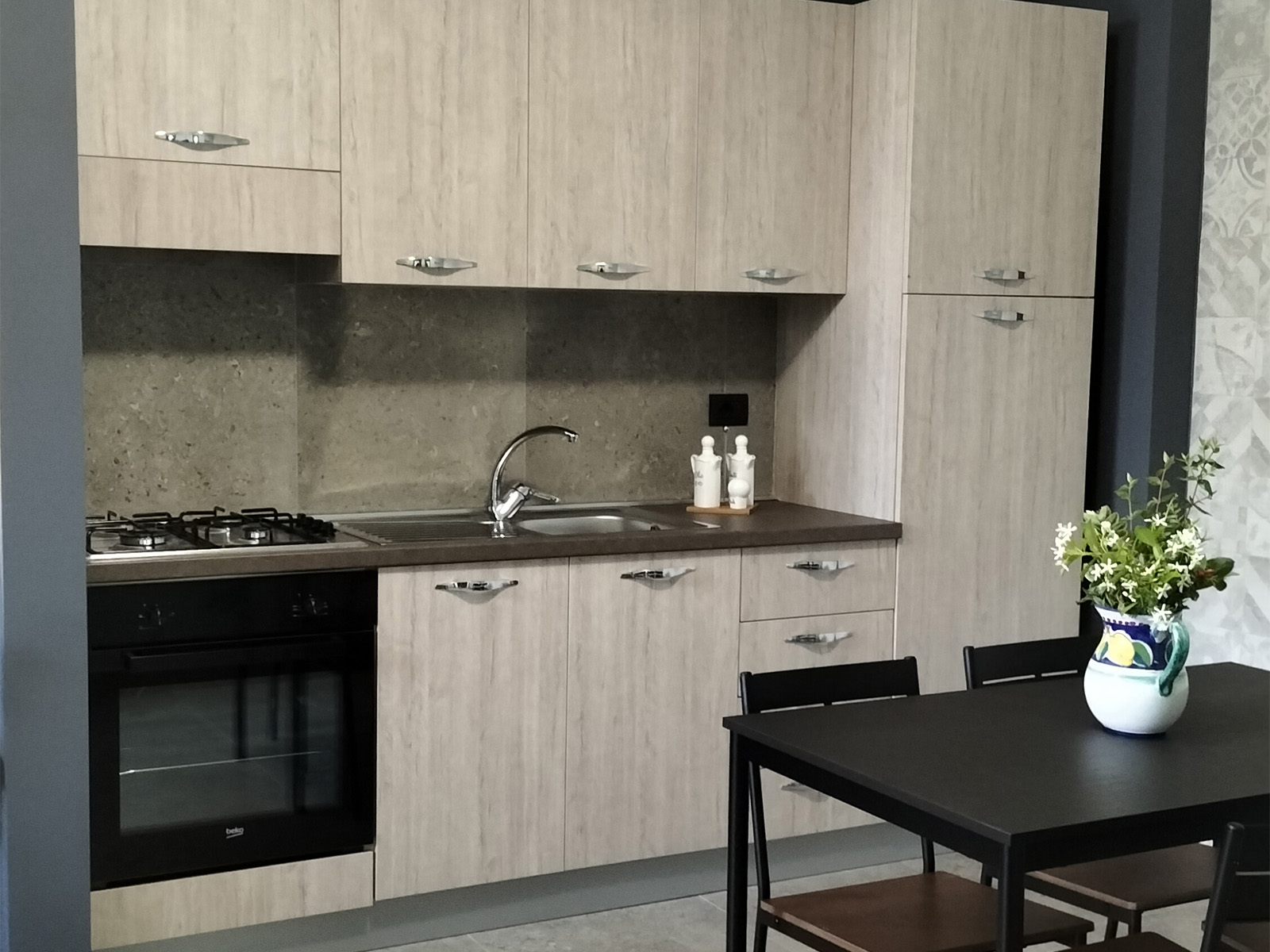 Die Wohnzimmerküche – Wohnung Limone